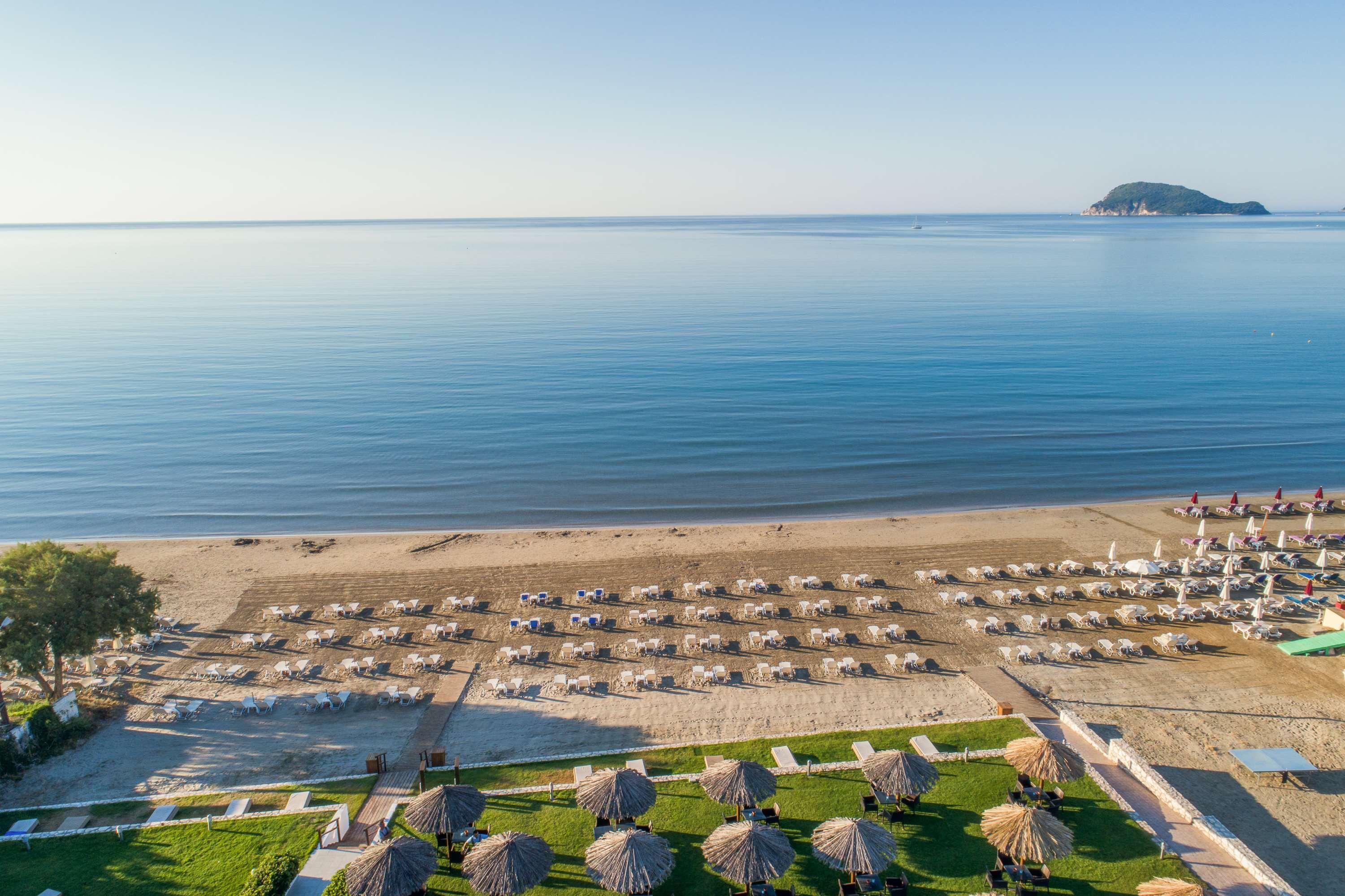 Galaxy Beach Resort BW Premier Collection Лаганас Екстериор снимка