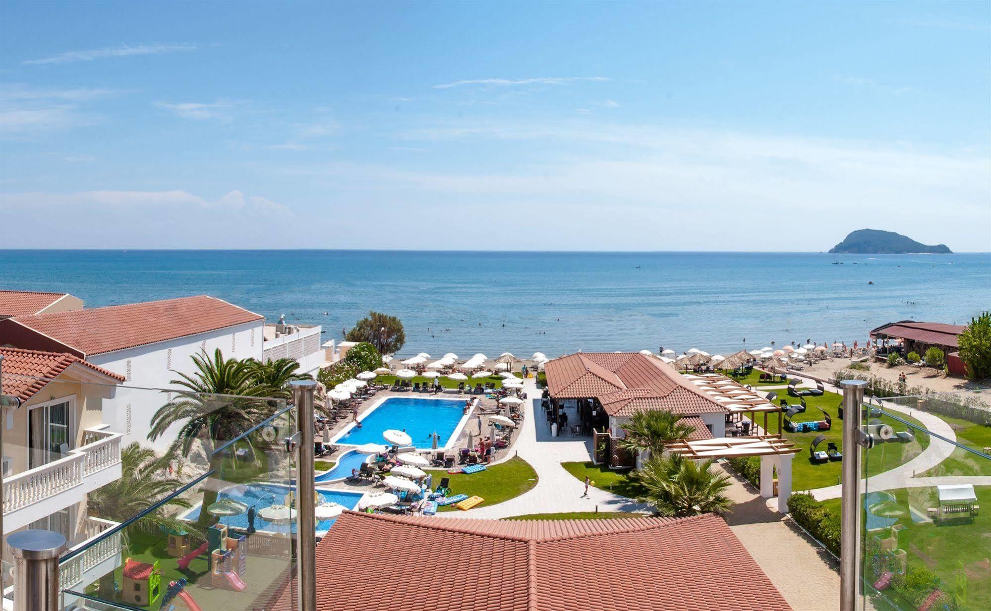 Galaxy Beach Resort BW Premier Collection Лаганас Екстериор снимка